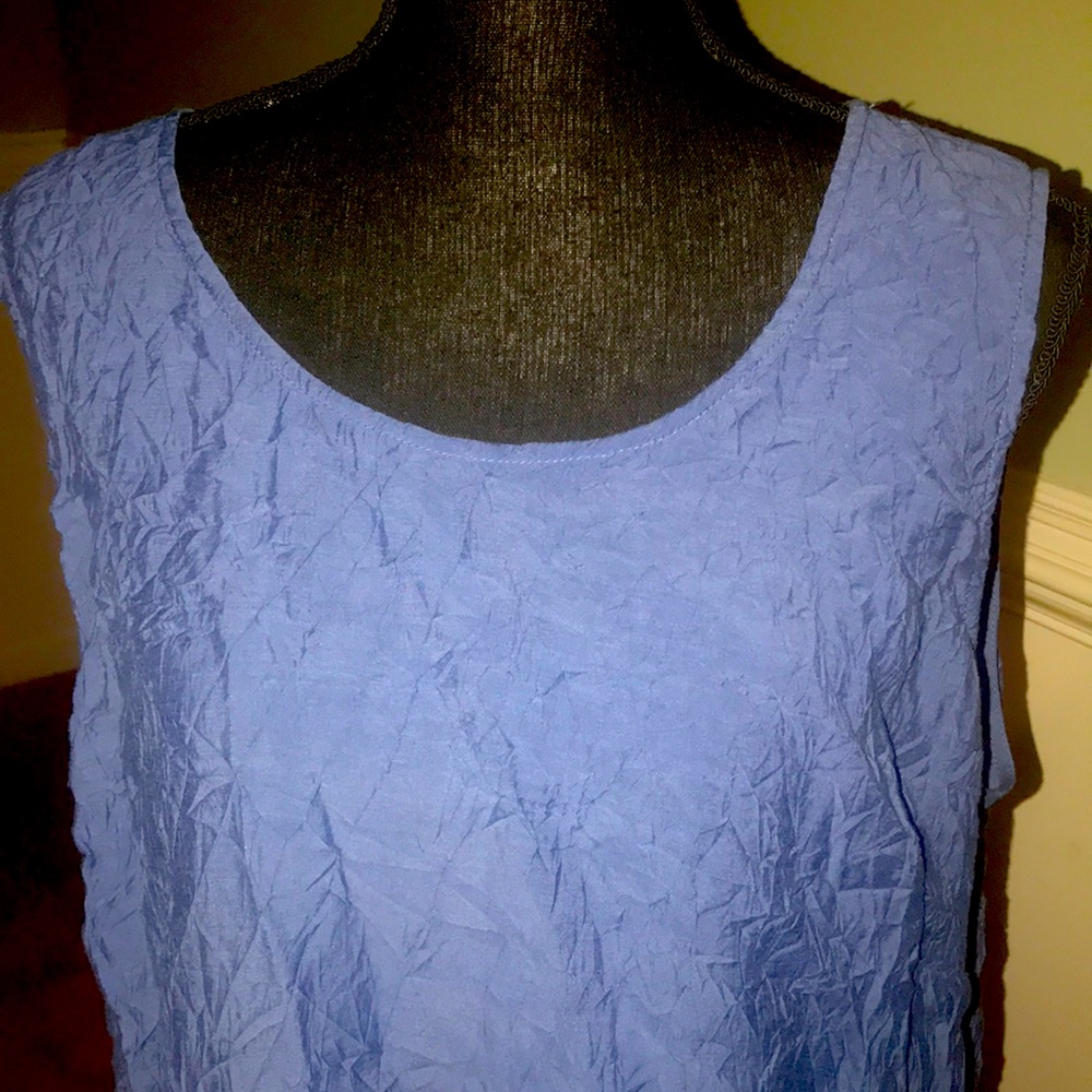 Crinkly blue sleeveless top